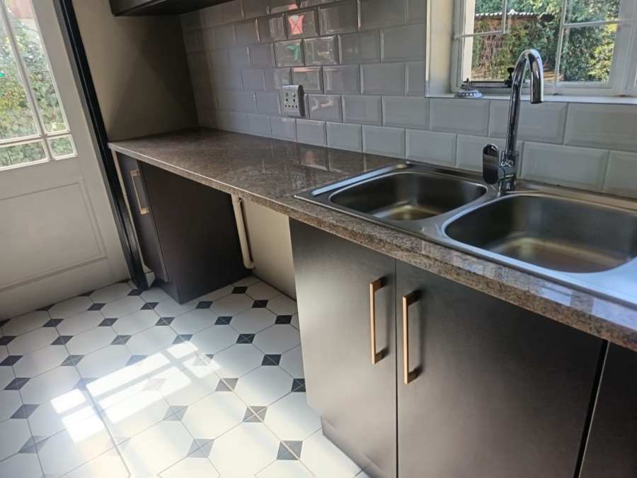 4 Bedroom Property for Sale in Memorial Road Area Northern Cape